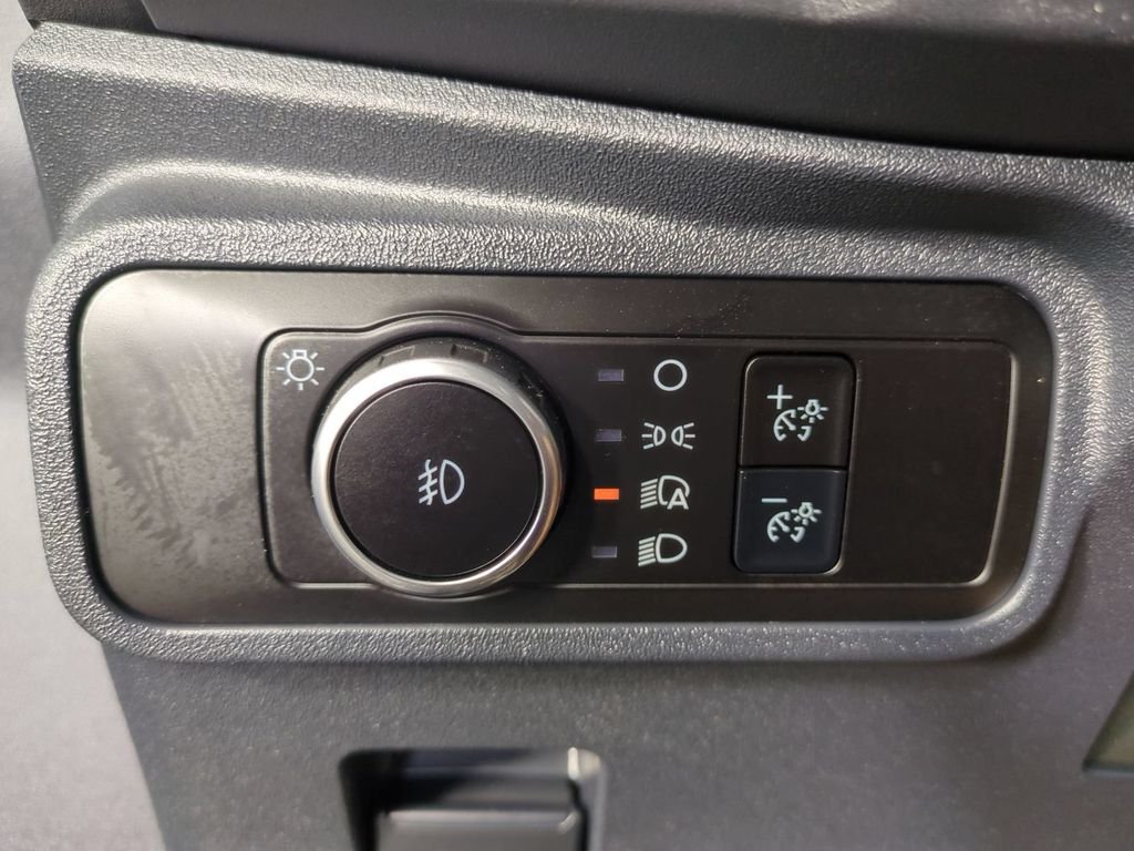 Used 2025 Gray Ford Badlands image 30
