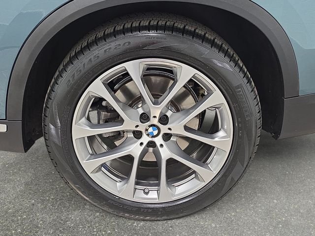 Certified Used 2024 Blue Ridge Mountain Metallic BMW xDrive40i image 29