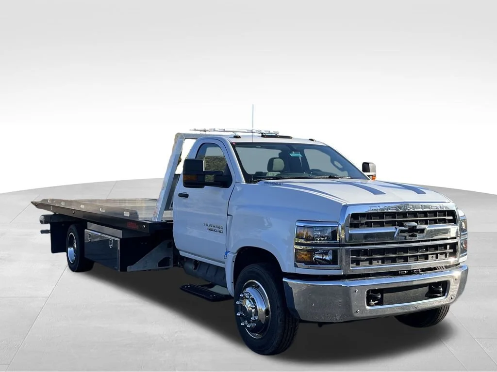 2023 Chevrolet Silverado 4500 Medium Duty Chassis Cab Work Truck