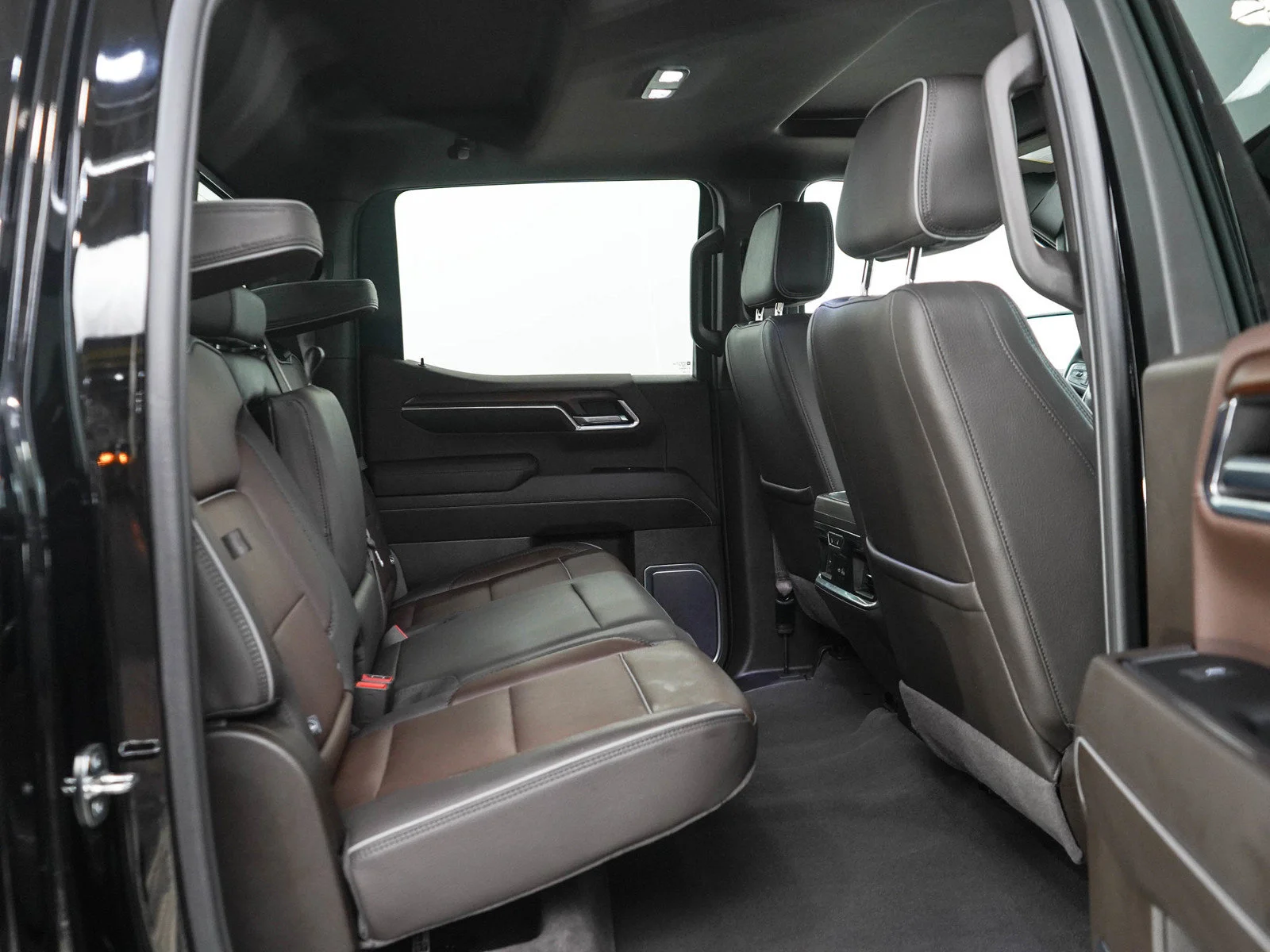Used 2023 ONYX BLACK GMC Denali image 12