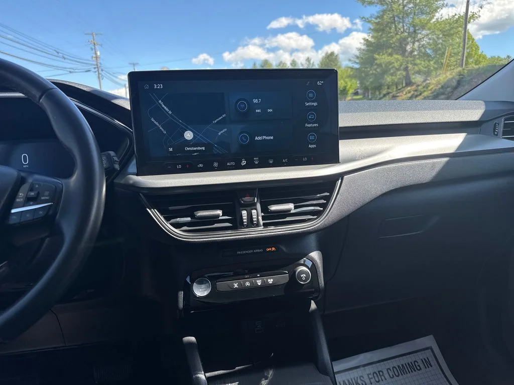 Used 2023 Gray Ford Active image 19