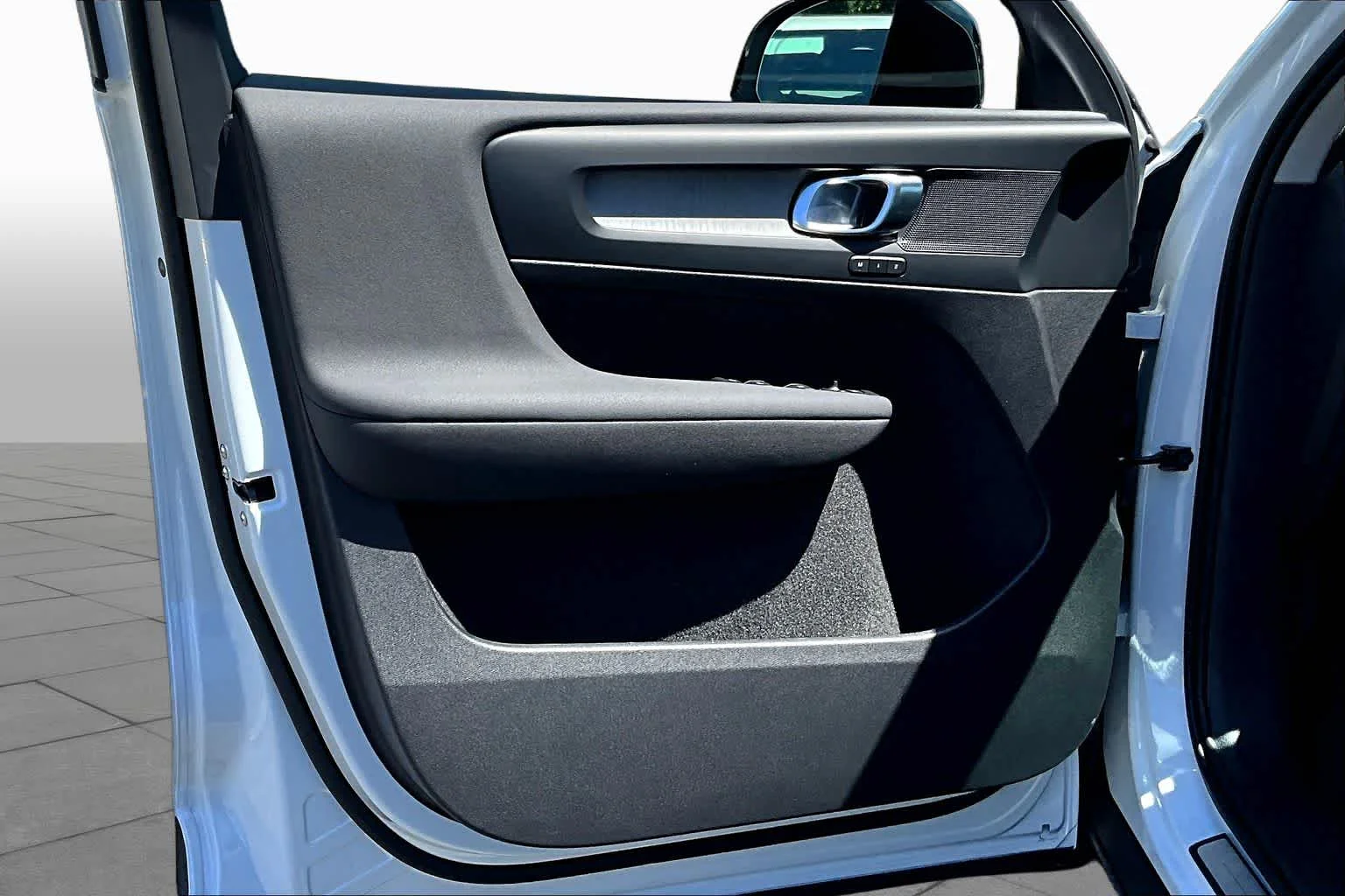 New 2026 Crystal White Volvo Plus image 11