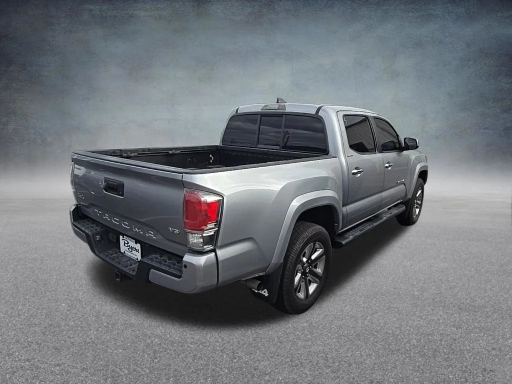 Used 2016 Silver Toyota Limited image 8