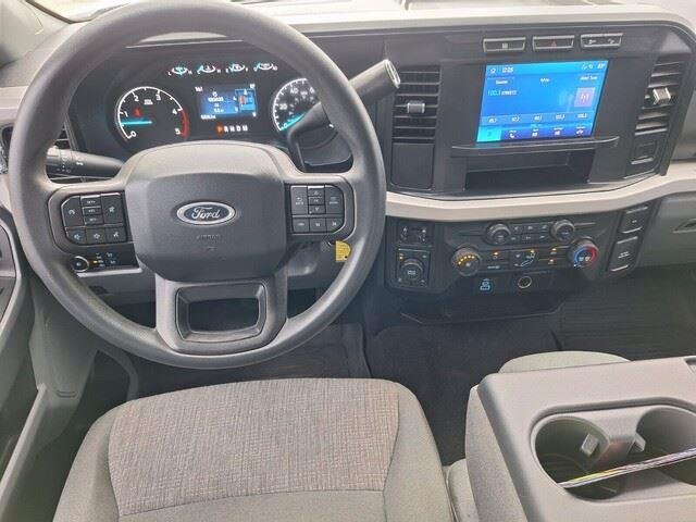 Used 2024 Oxford White Ford XLT image 23