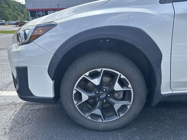 Used 2019 White Subaru 2.0i Premium image 21