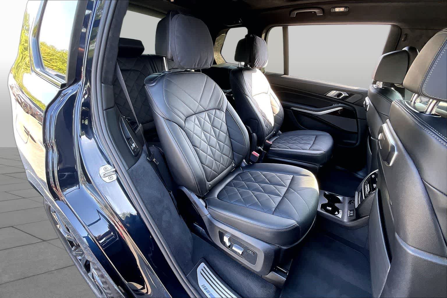 Used 2025 Carbon Black Metallic BMW xDrive40i image 19