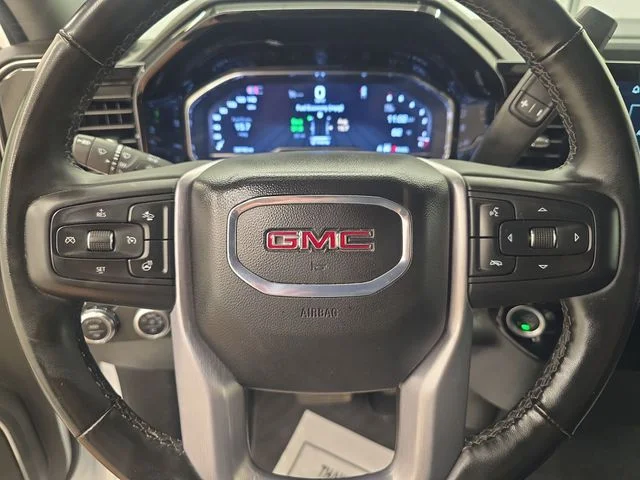Used 2025 Summit White GMC SLT image 29