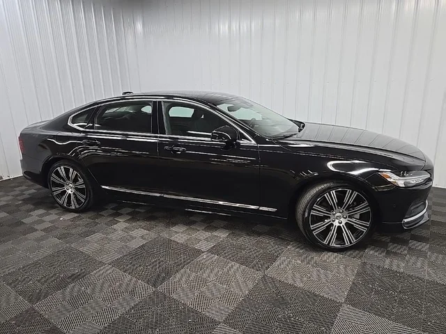 2025 Volvo S90 B6 Plus