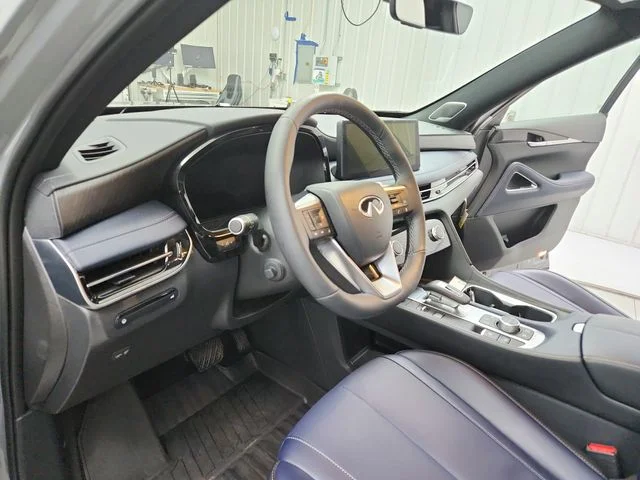 Used 2026 Gray INFINITI SPORT image 18