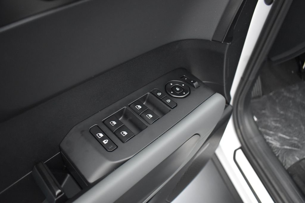 New 2027 Glacial White Pearl Kia X-LINE SX PRESTIGE image 6
