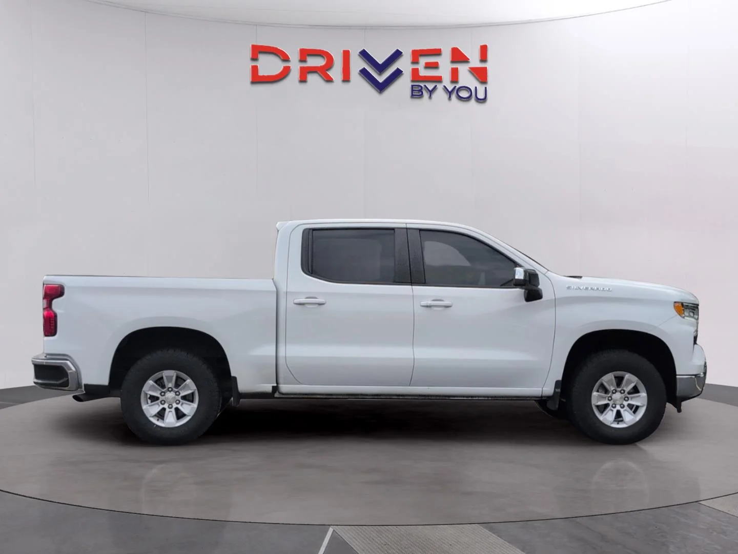 Used 2022 Summit White Chevrolet LT image 7