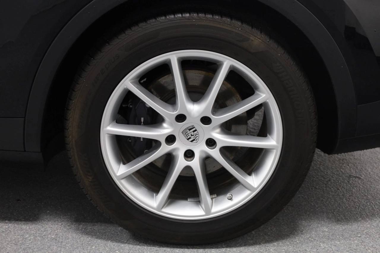 Certified Used 2024 Black Porsche (MY24) image 34