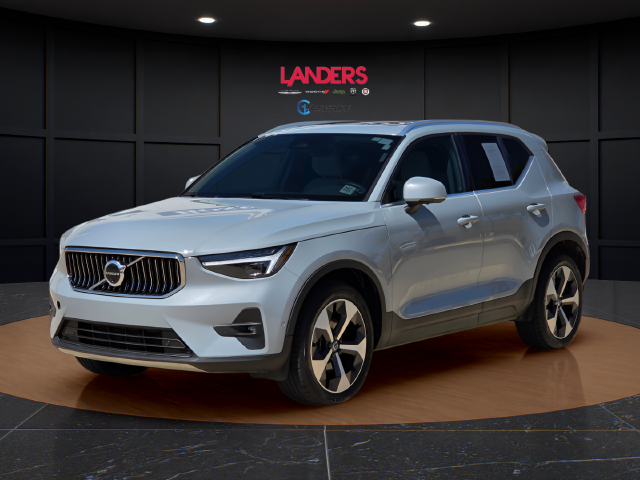 2024 Volvo XC40