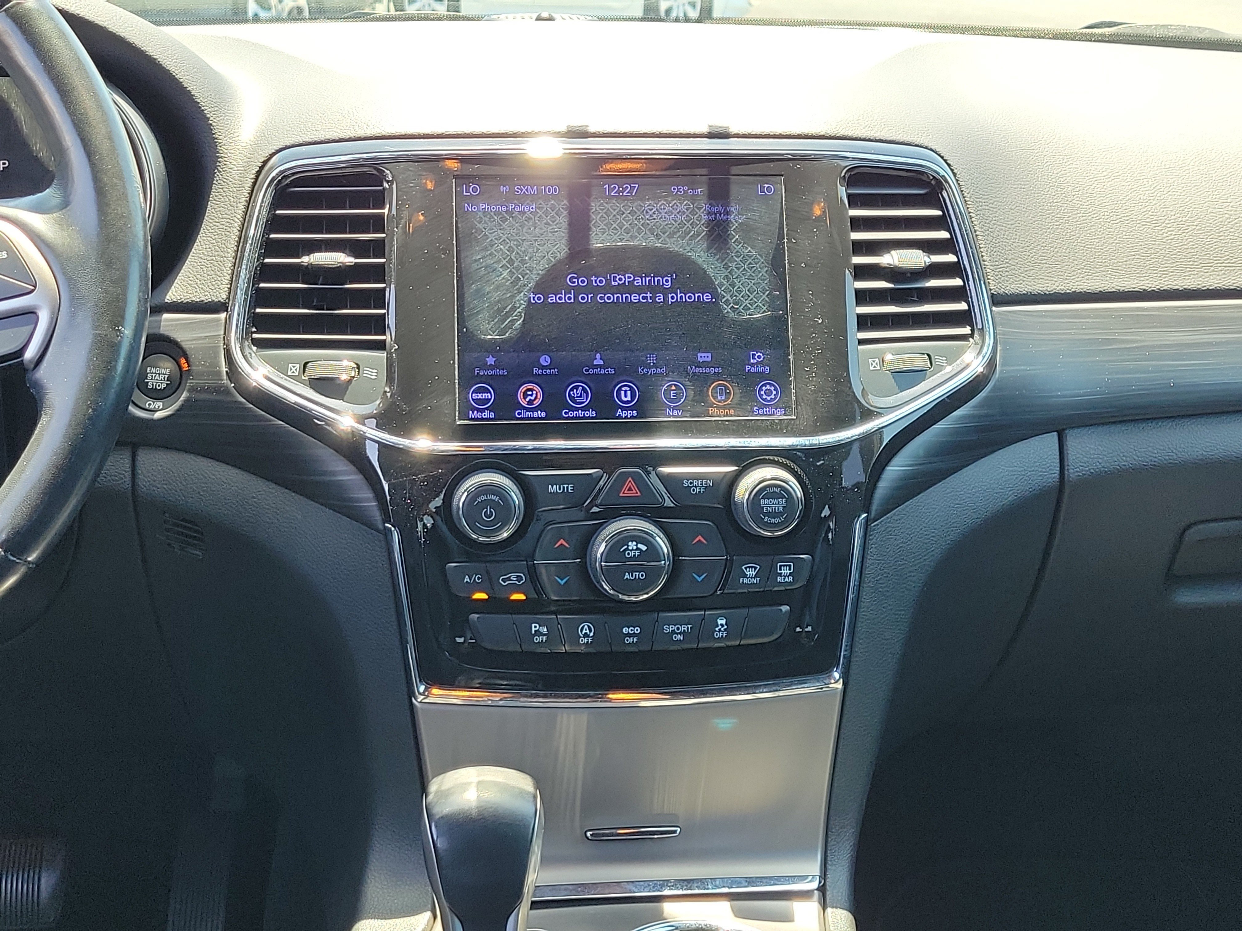 Used 2021 Sting-Gray Clearcoat Jeep Laredo X image 18
