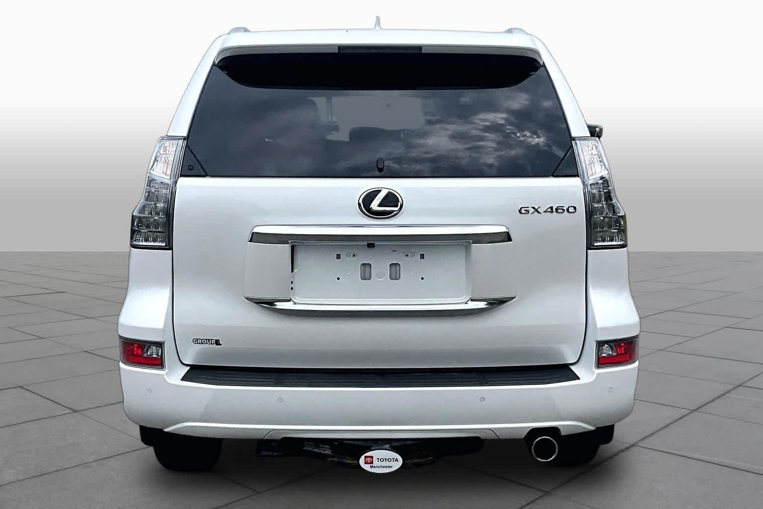 Used 2023 Eminent White Pearl Lexus Premium image 5
