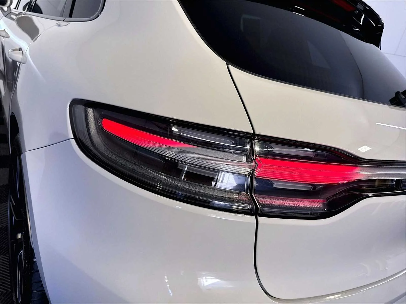 Certified Used 2022 Chalk Porsche GTS image 30