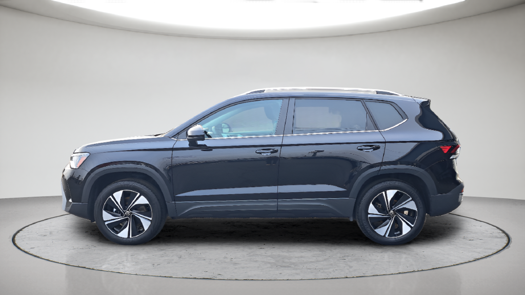 Used 2025 Black Volkswagen 1.5T SE image 18