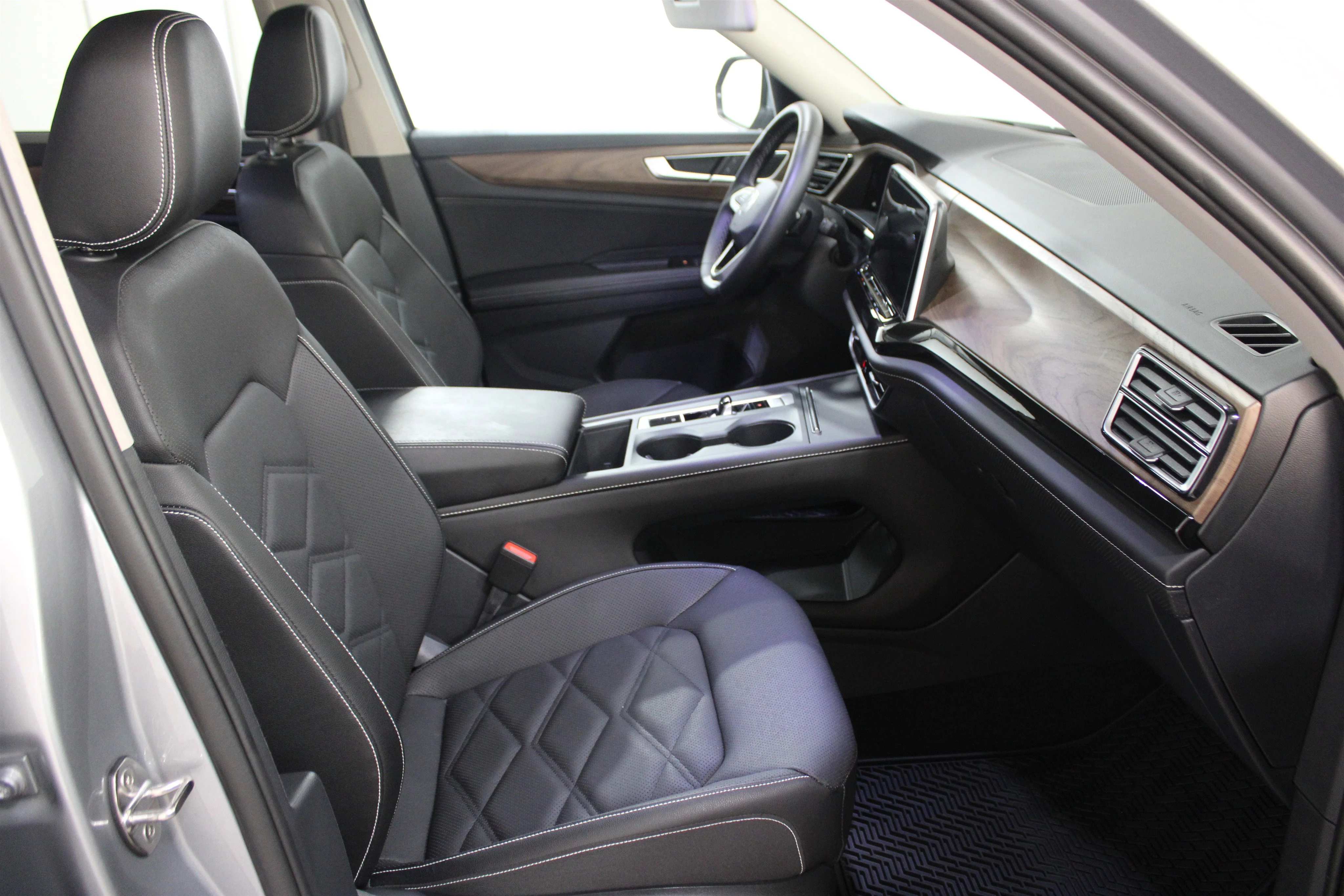 2026 Volkswagen Atlas SE - Photo 26