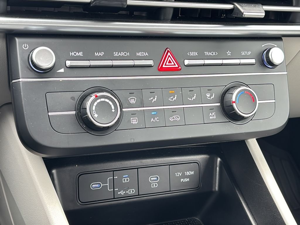 2025 Hyundai Tucson SE - Photo 28