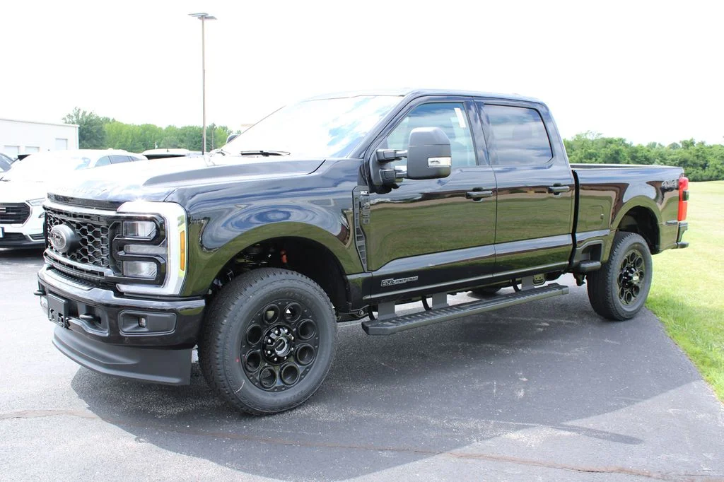 New 2026 Agate Black Metallic Ford F-250® XLT image 3