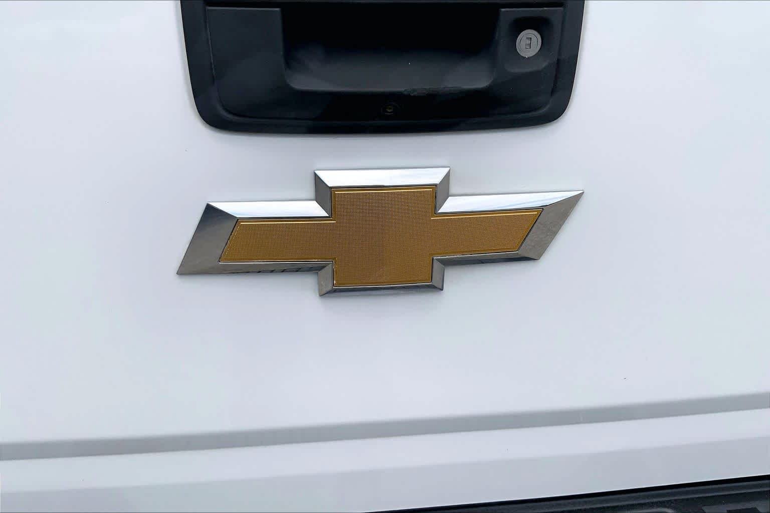Used 2018 Summit White Chevrolet 4WD ZR2 image 30
