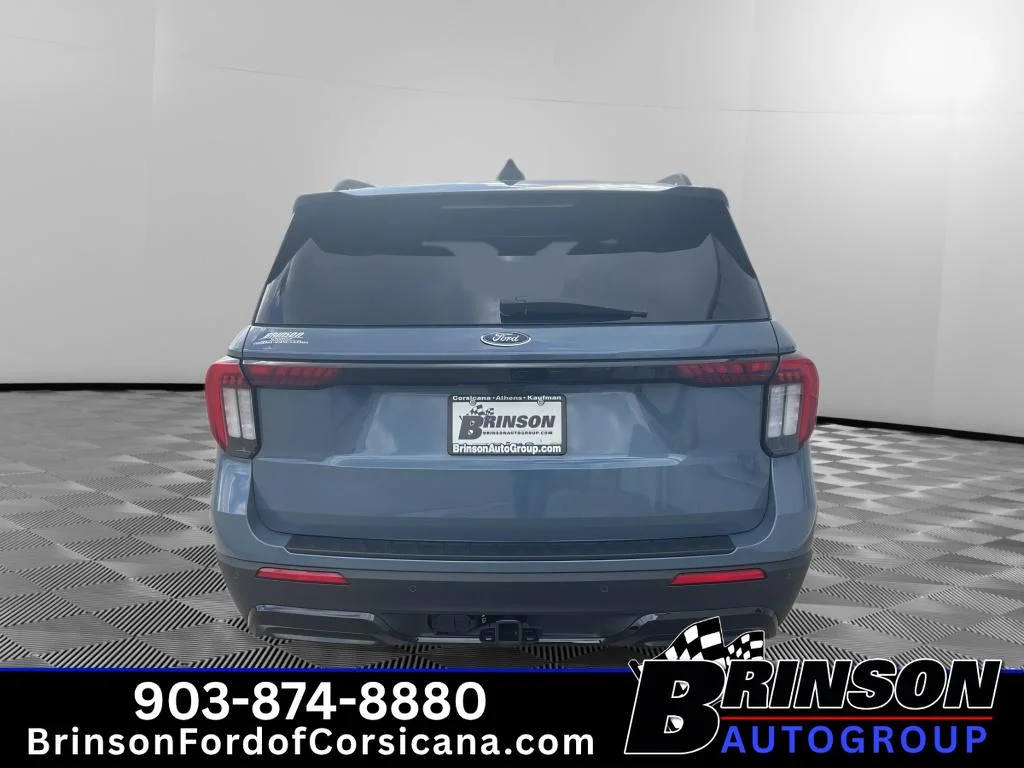New 2026 Vapor Blue Metallic Ford ST-Line image 4
