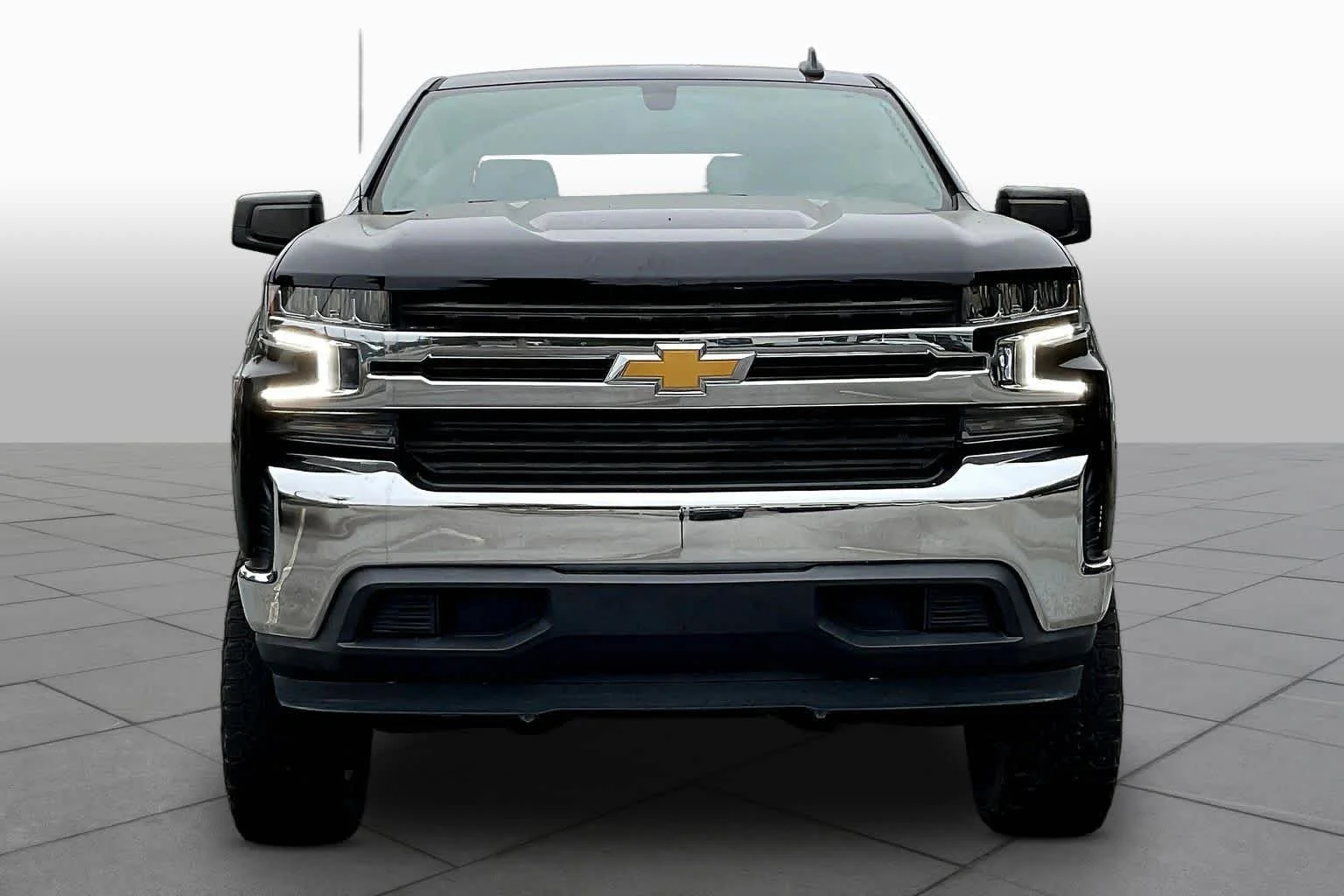 Used 2021 Black Chevrolet LT image 4