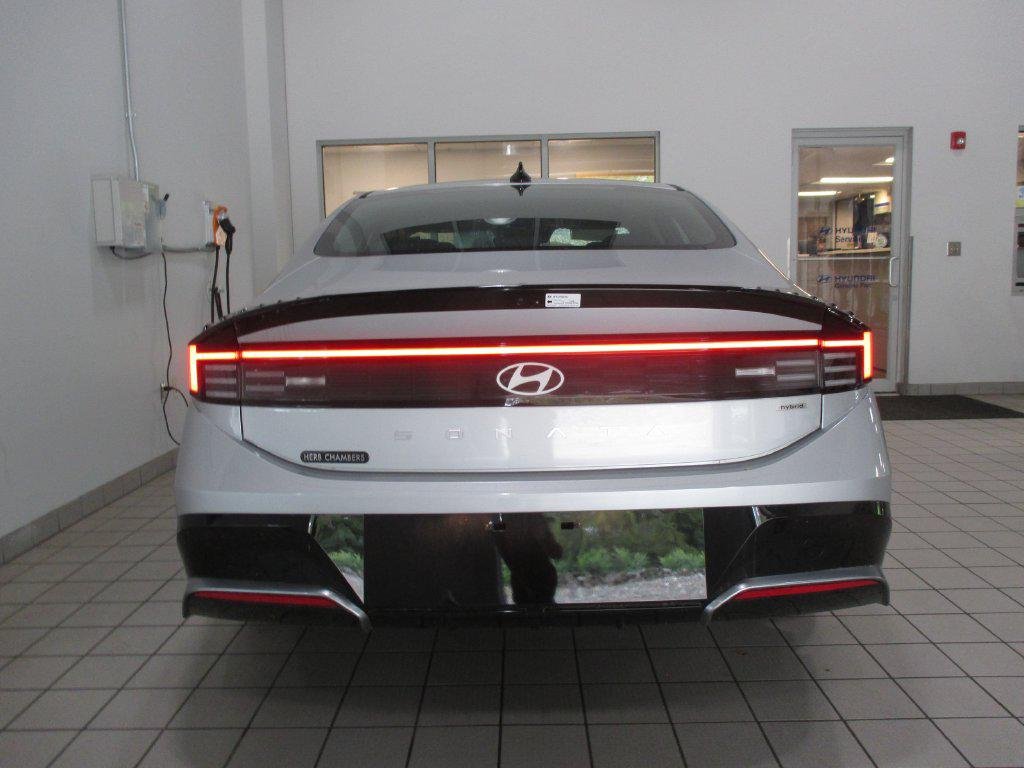 2025 Hyundai Sonata Hybrid SEL - Photo 12