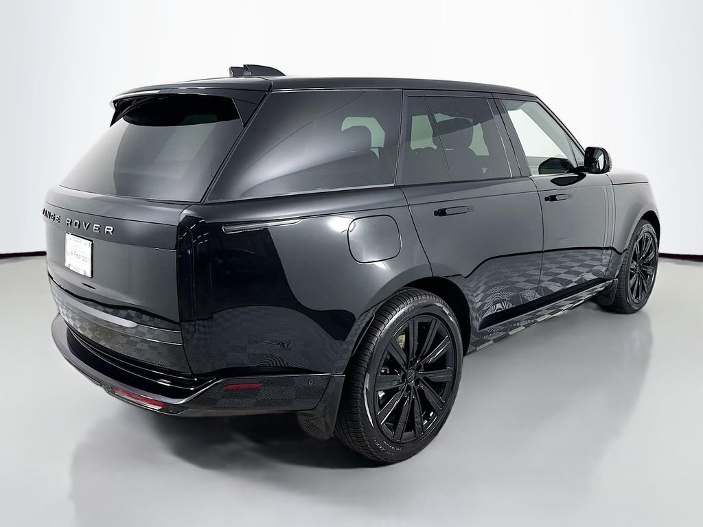 New 2026 Santorini Black Land Rover SE image 9