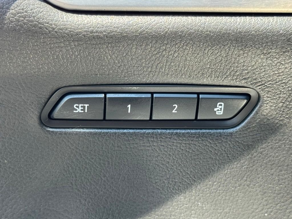 Used 2024 Silver Cadillac Premium Luxury image 19