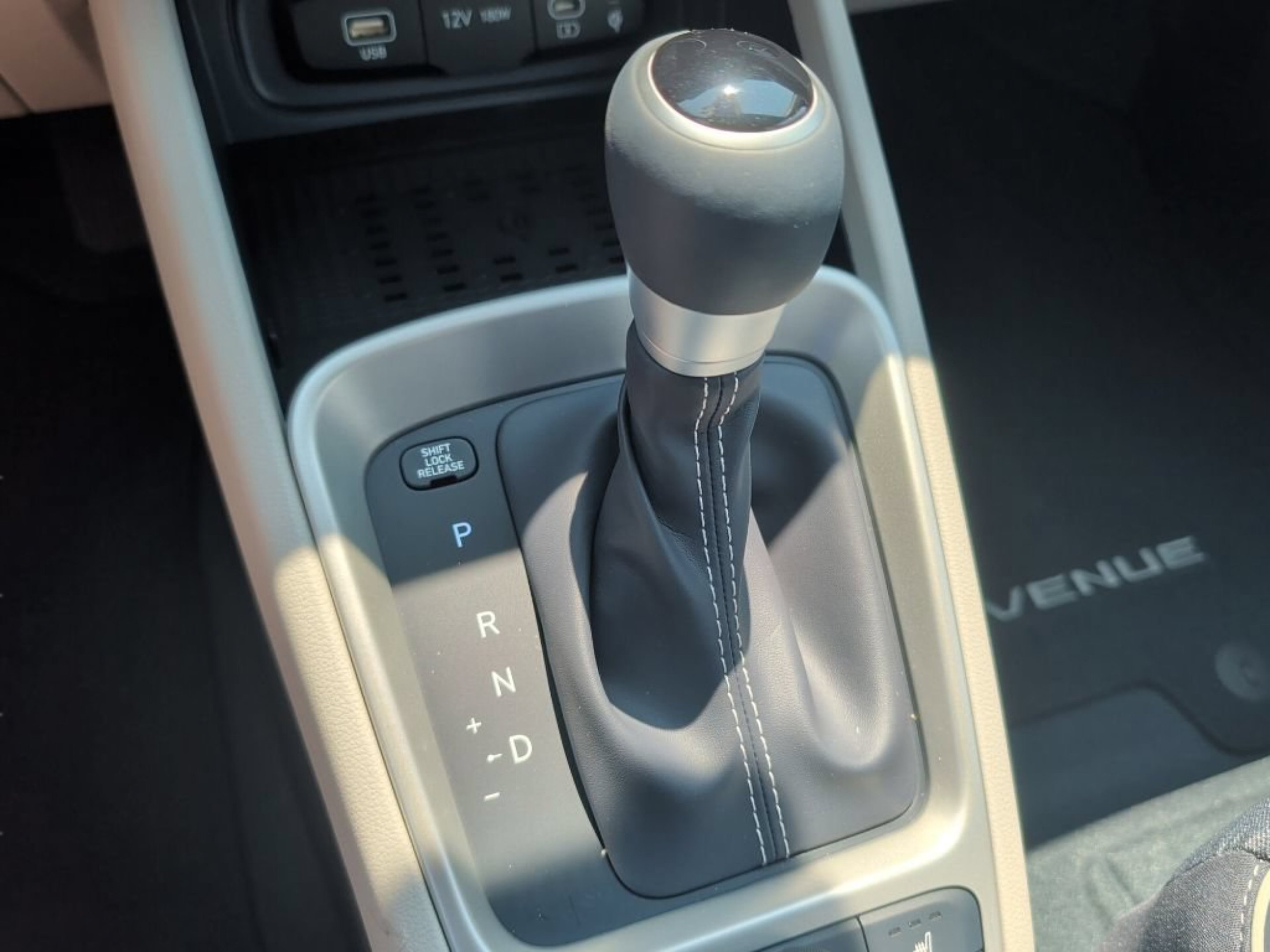 New 2026 Denim w/White Roof Hyundai SEL image 31
