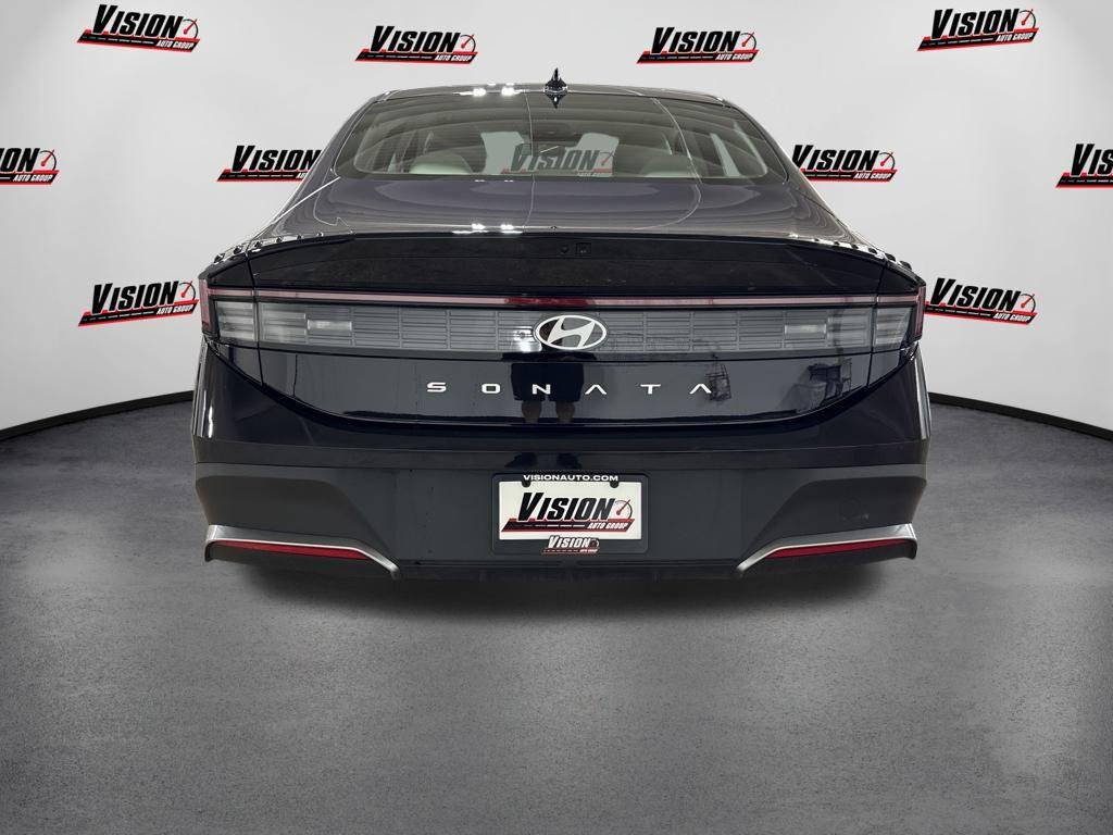New 2026 Blue Hyundai SE image 6