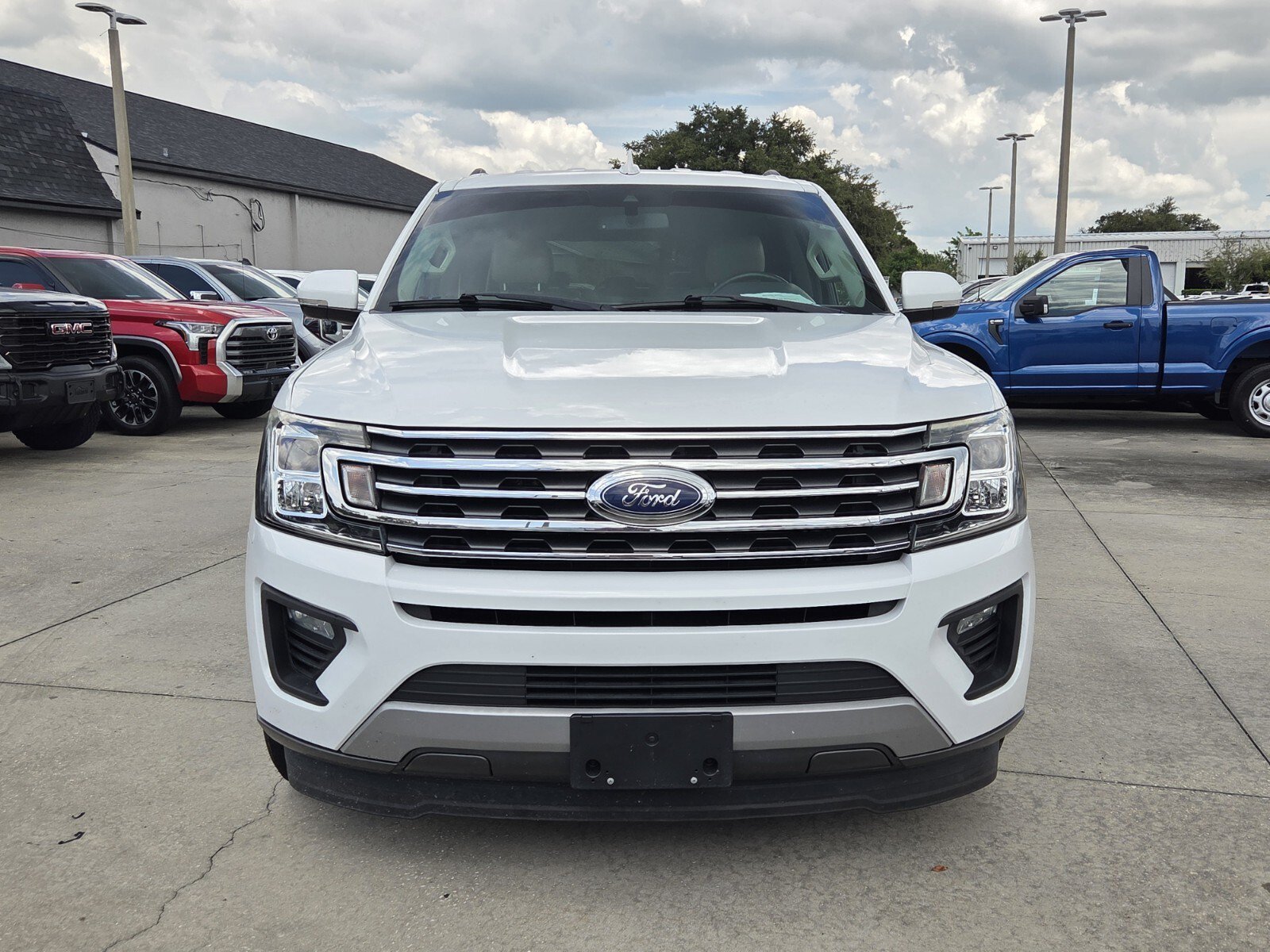 Used 2020 Oxford White Ford XLT image 1