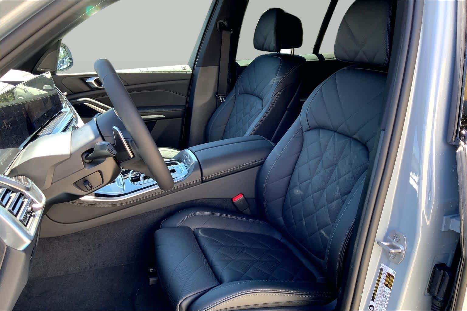 New 2026 Brooklyn Grey Metallic BMW xDrive40i image 9