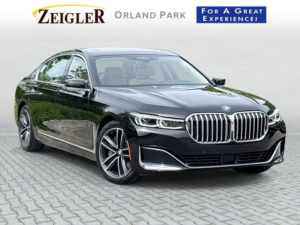 Used 2022 Black BMW 750i xDrive image 1