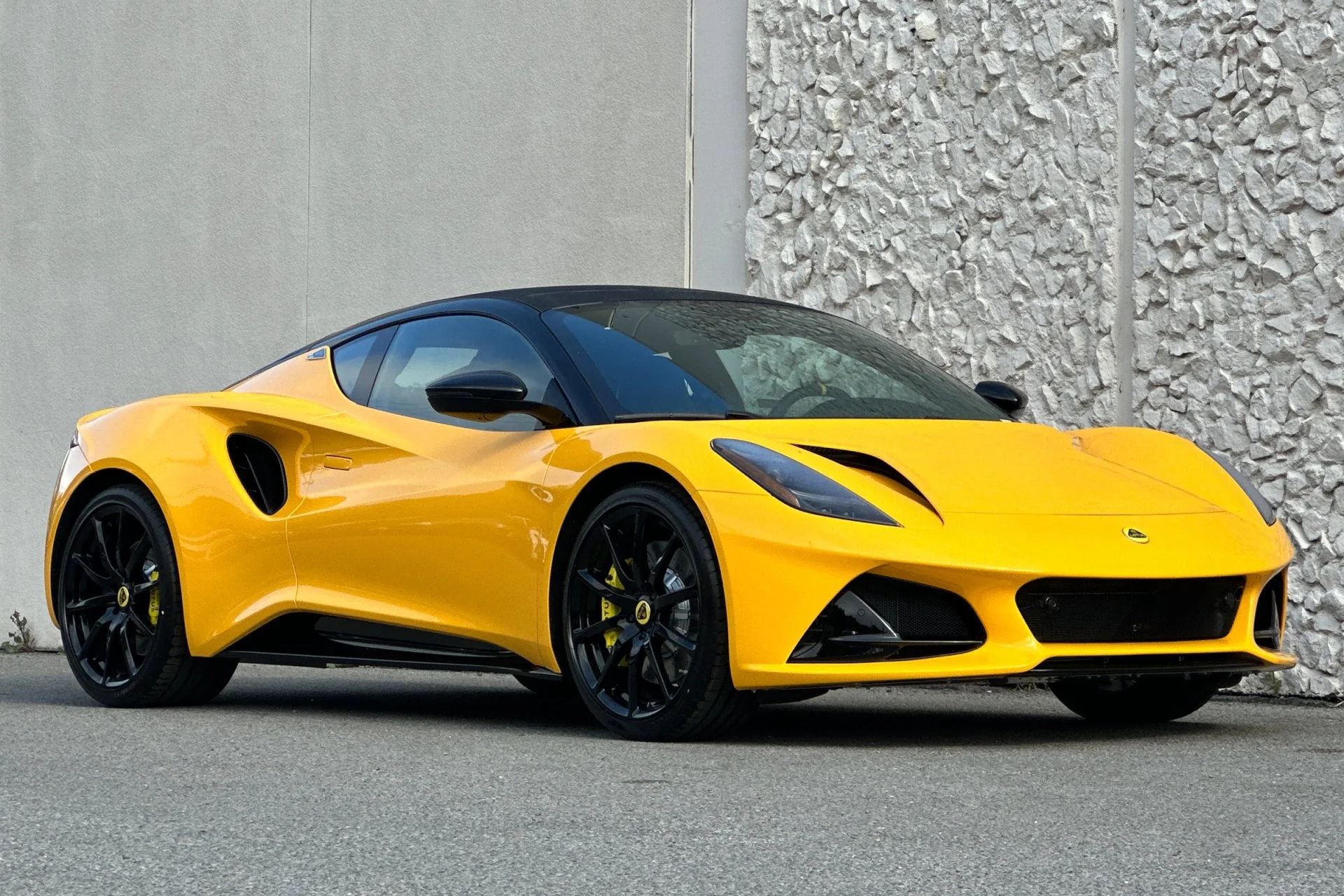 New 2025 HETHEL YELLOW Lotus V6 image 9