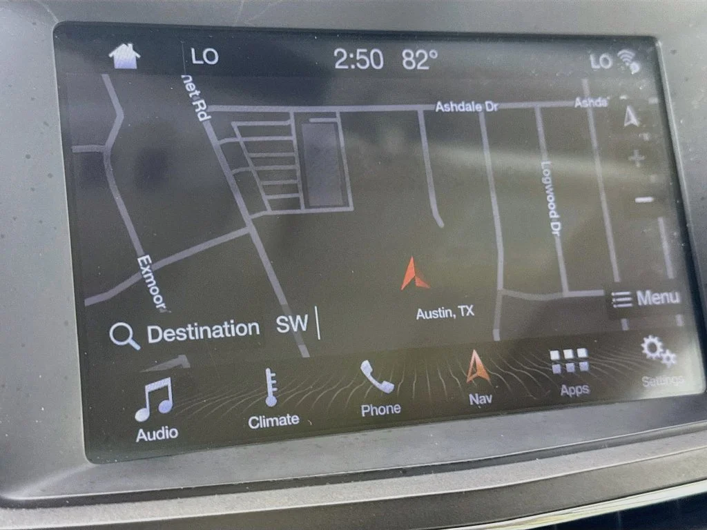 Used 2019 White Lincoln Standard image 15