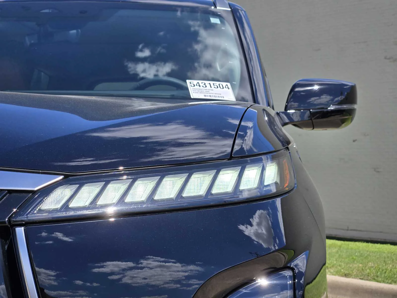 New 2026 BLACK OBSIDIAN INFINITI Luxe 2WD image 5