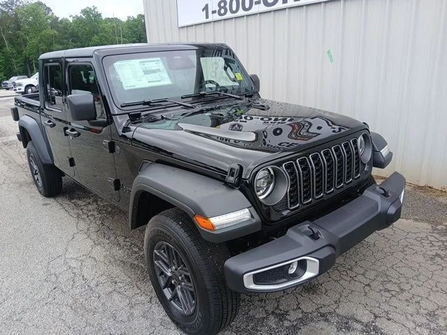 2026 Jeep Gladiator Sport S Auto's photo
