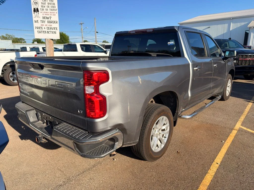 Used 2019 Gray Chevrolet LT image 10