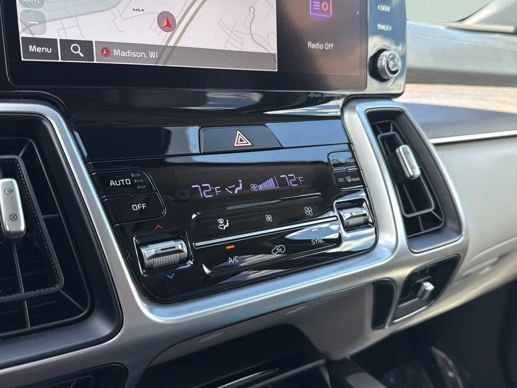 Used 2023 Wolf Gray Kia X-Line EX image 14