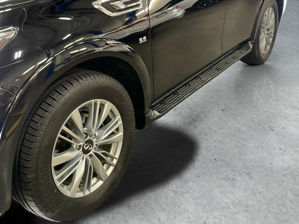 Used 2019 Black INFINITI LUXE image 39