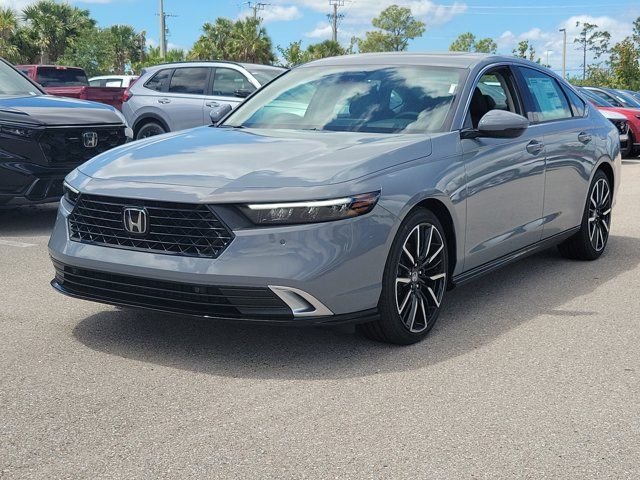 New 2026 Urban Gray Pearl Honda Touring image 3