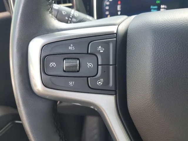 Used 2024 Summit White Chevrolet LT image 13