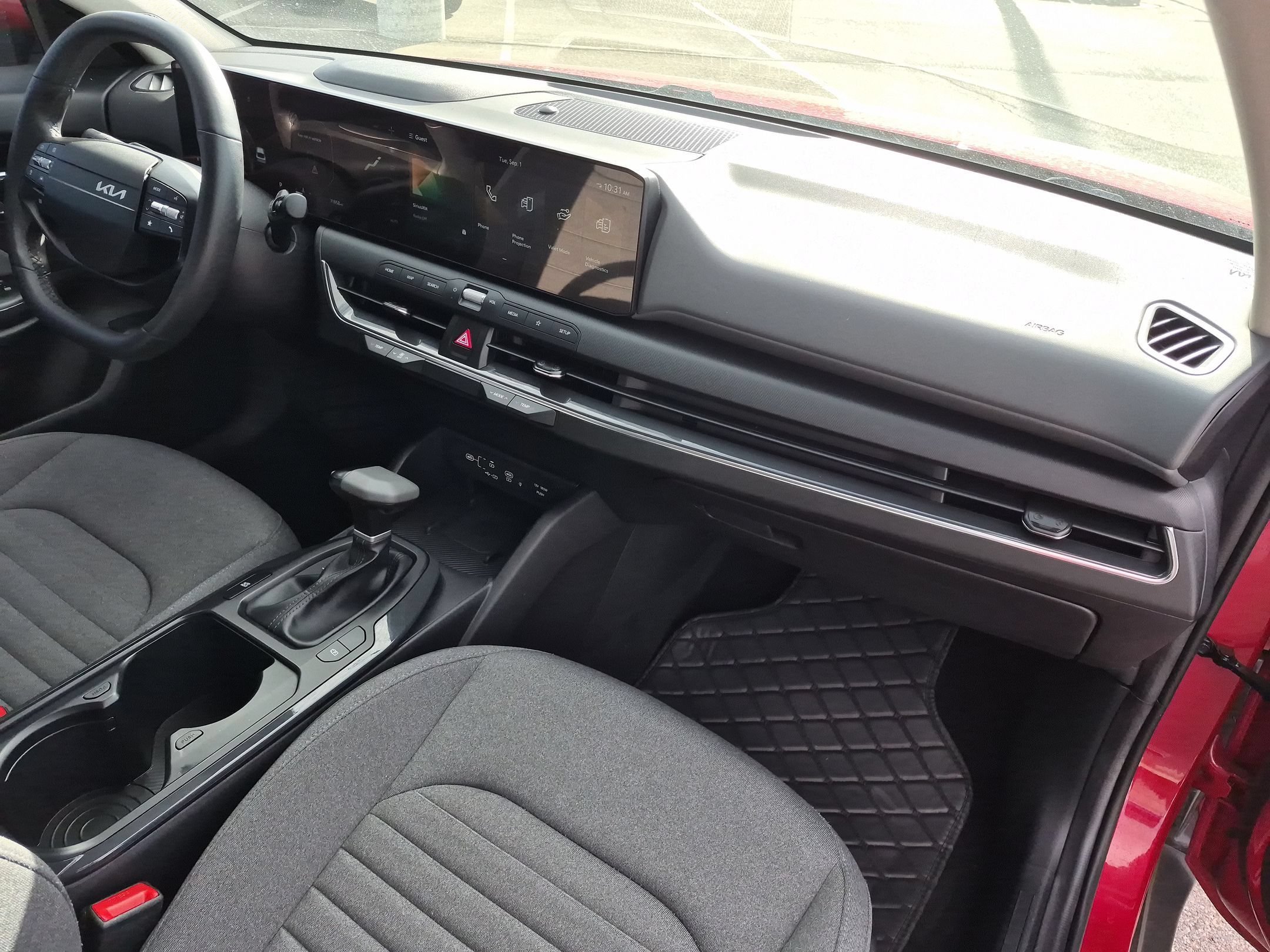 Used 2025 Currant Red Kia EX image 31