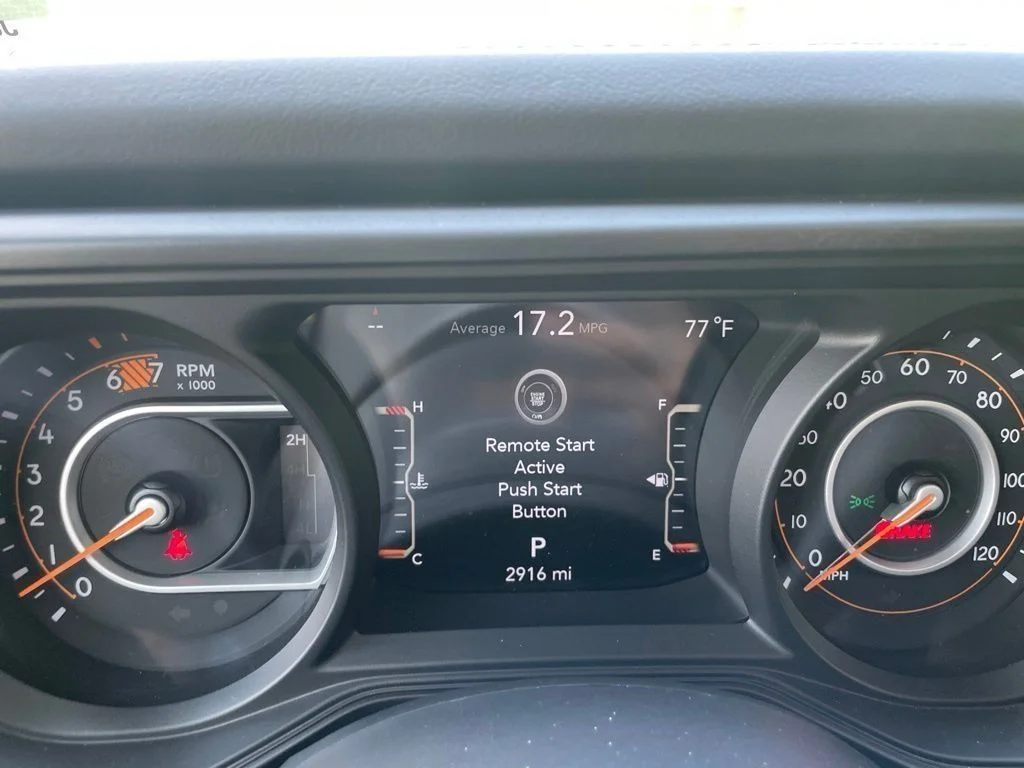 Used 2024 White Jeep Sahara image 20