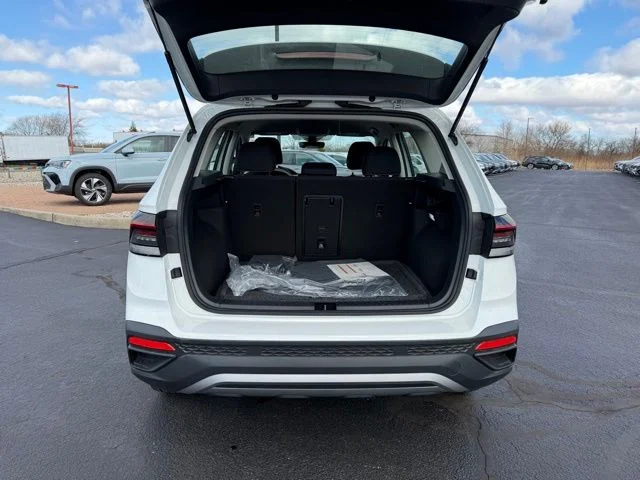 New 2026 White Volkswagen 1.5T S image 3