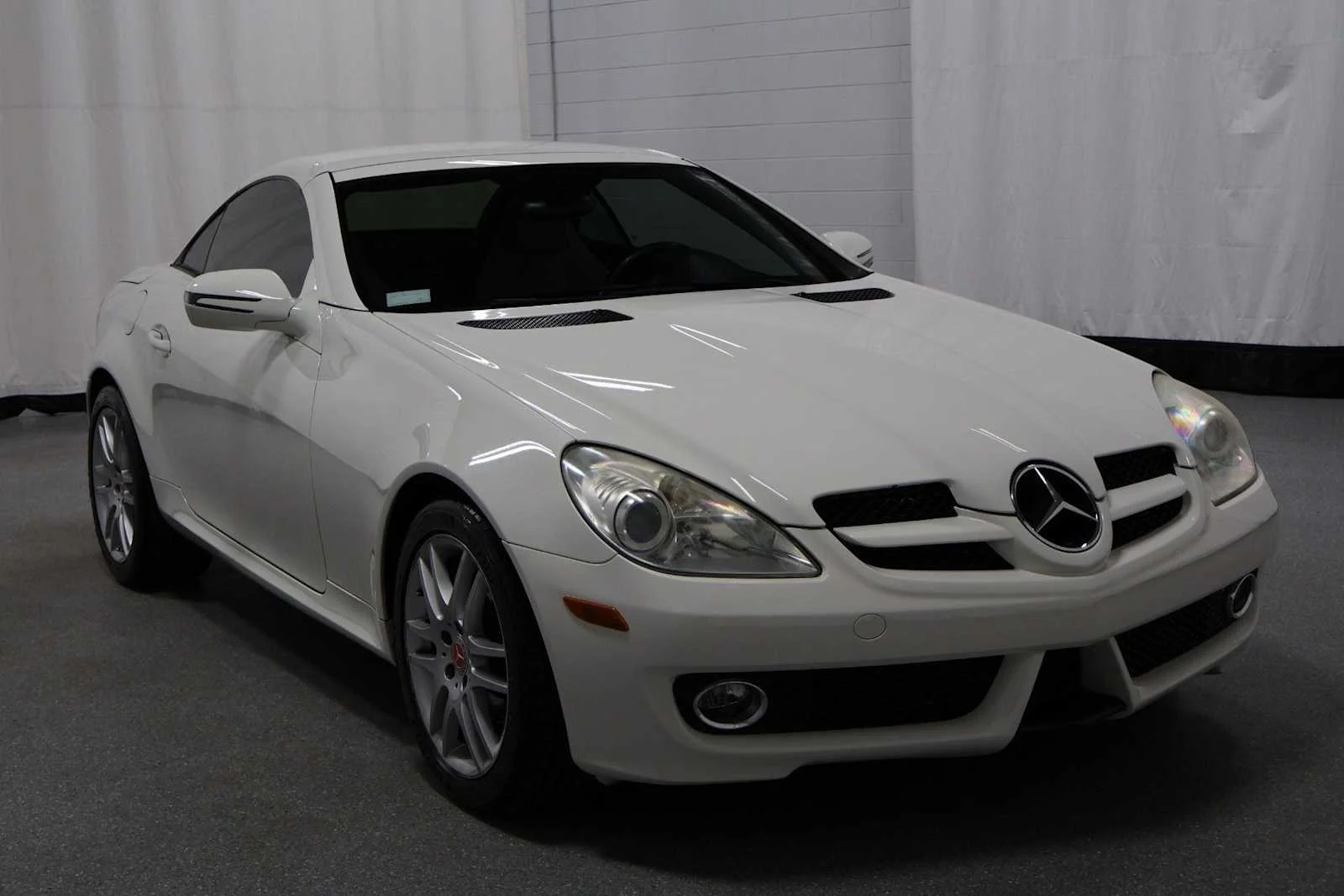 Used 2009 Arctic White Mercedes-Benz 3.0L image 13