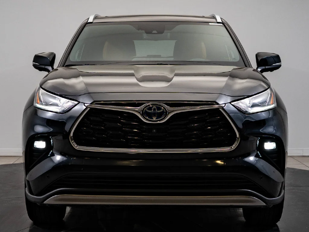 Used 2024 Gray Toyota Platinum image 2