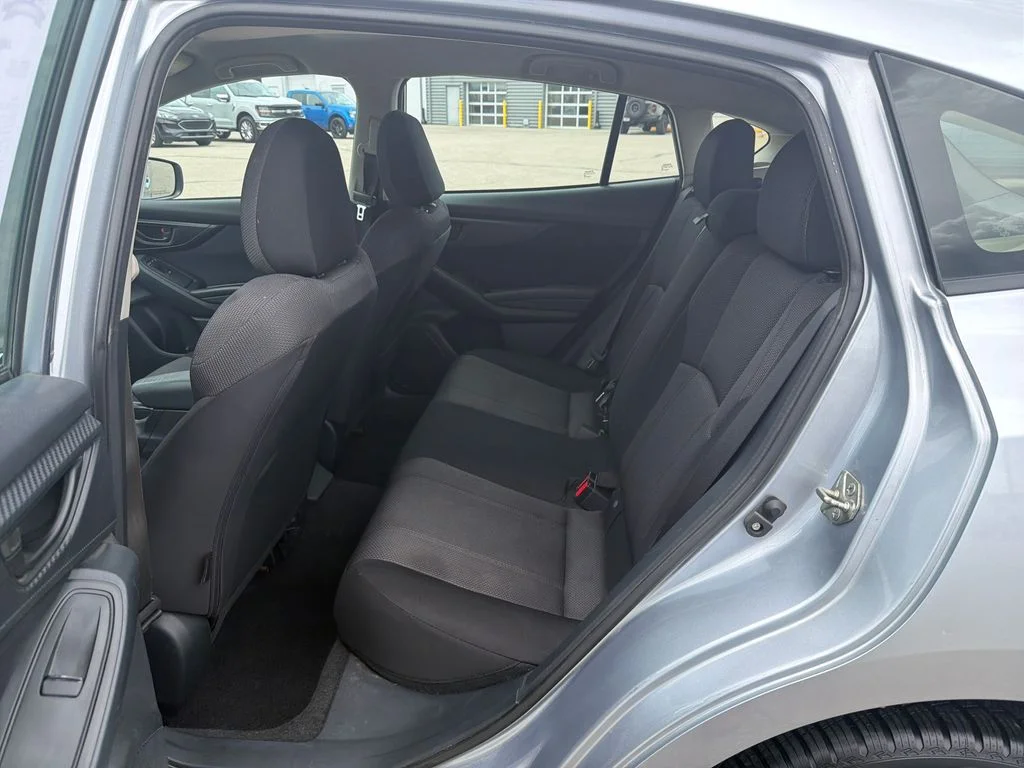 Used 2020 Silver Subaru Base image 17